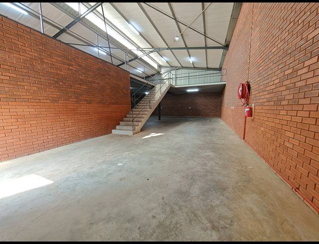250M² WAREHOUSE TO LET IN ORMONDE